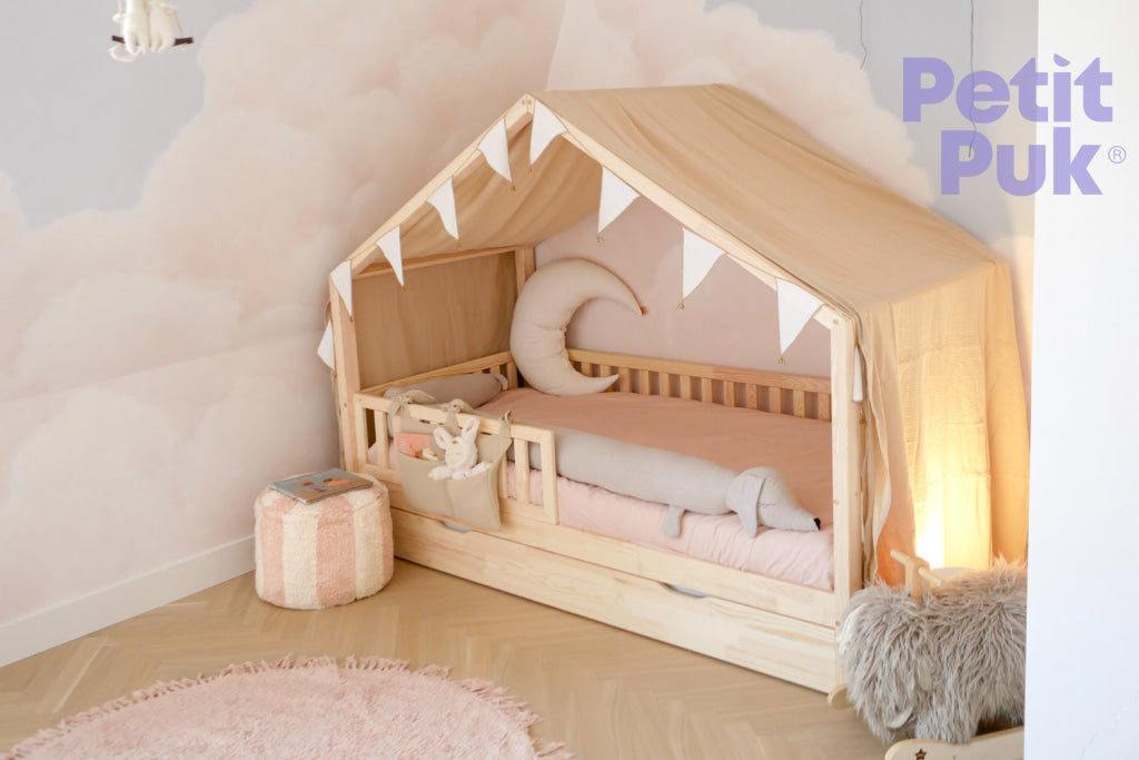 Cato Kick - Curtain House Bed