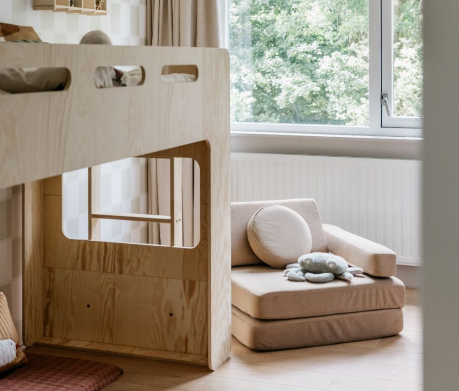 Maximizing Space in a Small Children's Room